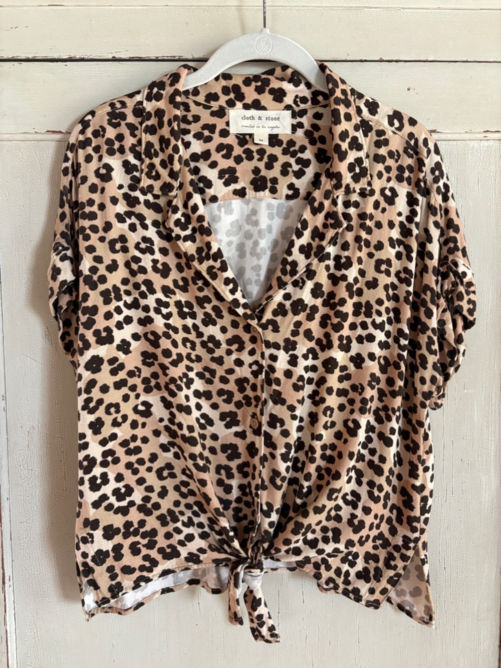 Cloth & Stone Breezy Leopard Print Front Tie Blouse